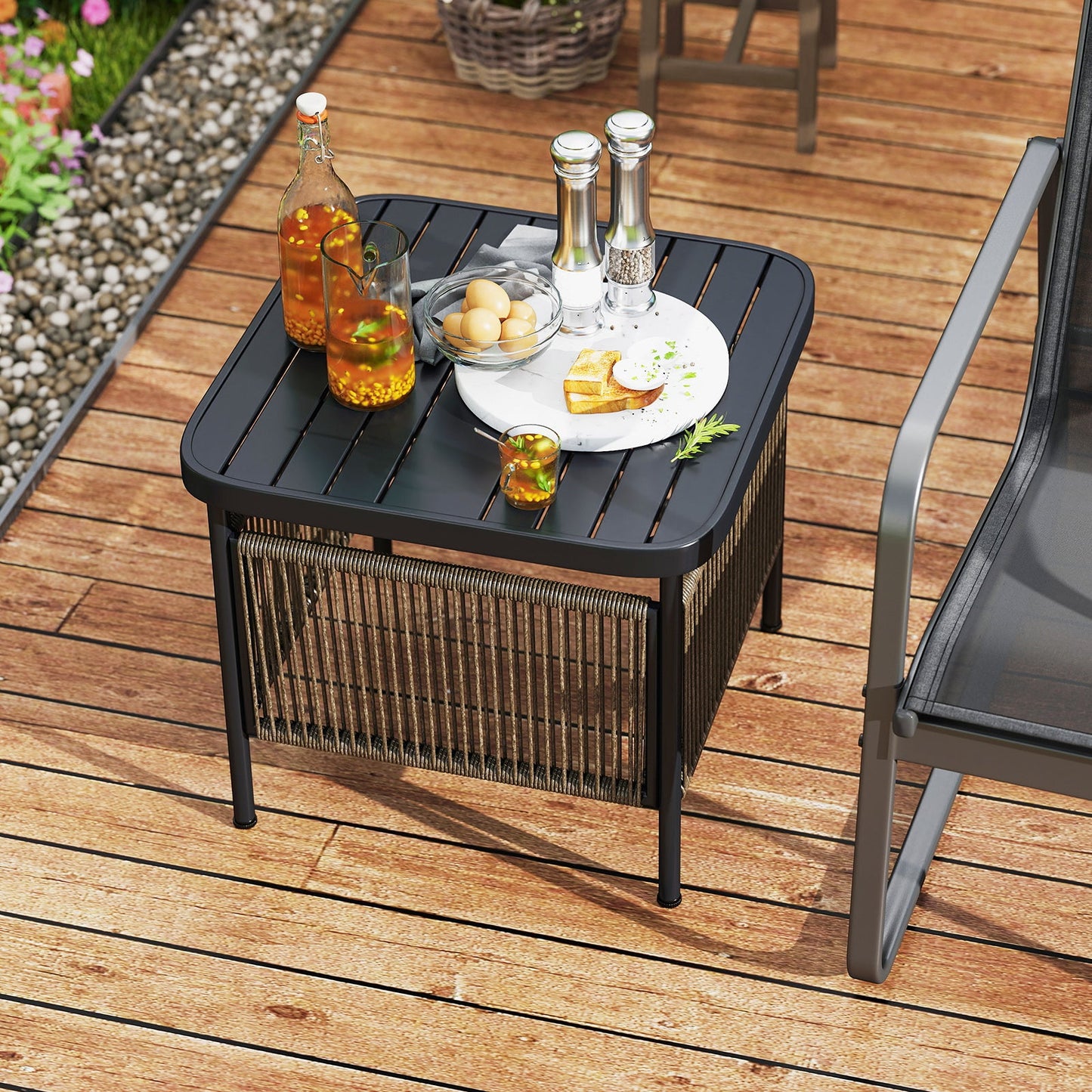 Outdoor PE Rattan Side Table with 4 cm Umbrella Hole